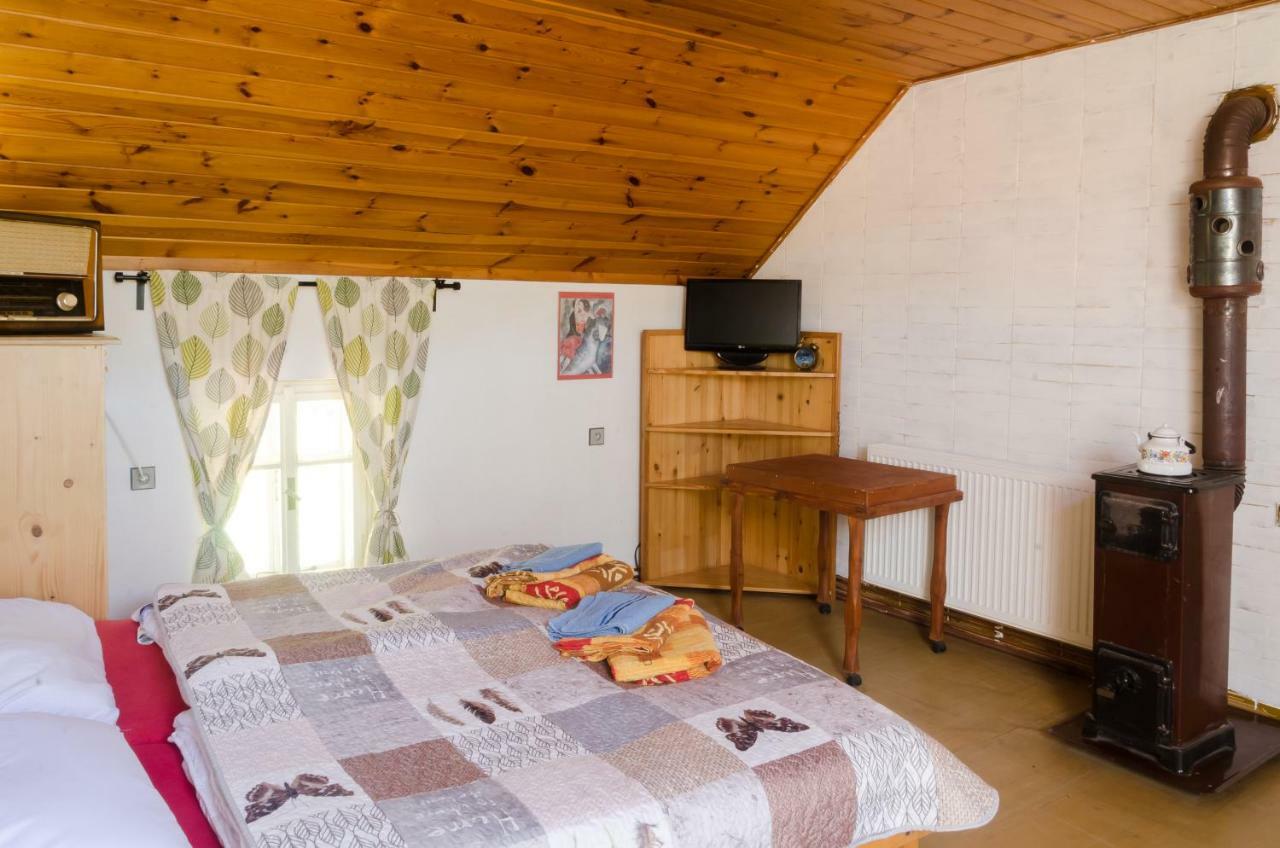 Chaloupka U Sv. Dyndy Apartment Nova Ves  Luaran gambar
